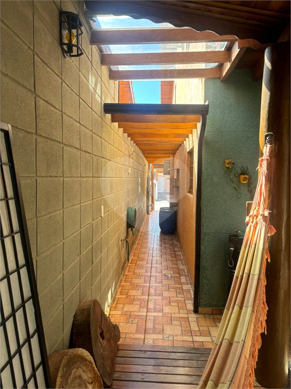 Casa à venda com 2 quartos no condomínio Altos do Boa Vista, São Roque - SP