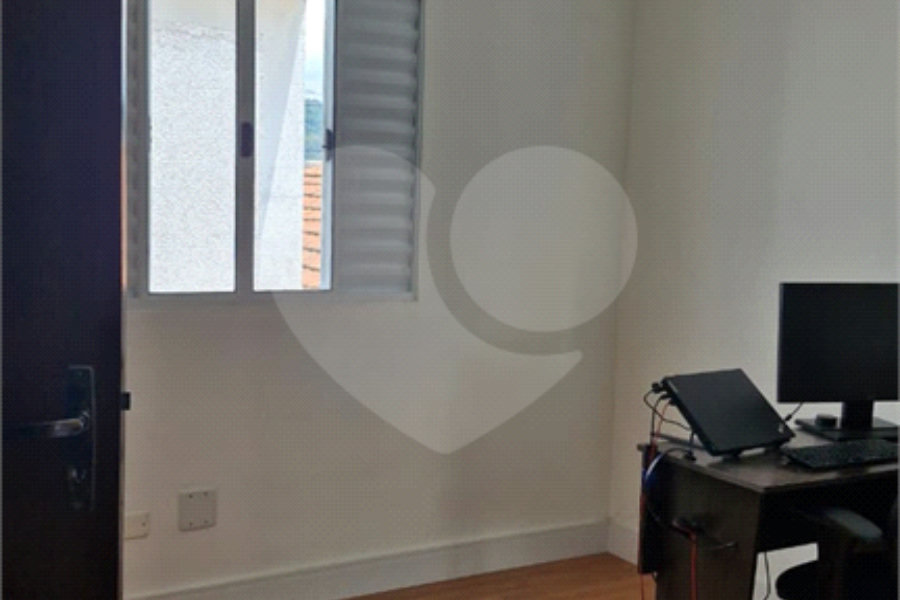 Casa à venda com 2 quartos, sendo 1 suíte, no condomínio A.m.costa, São Paulo - SP