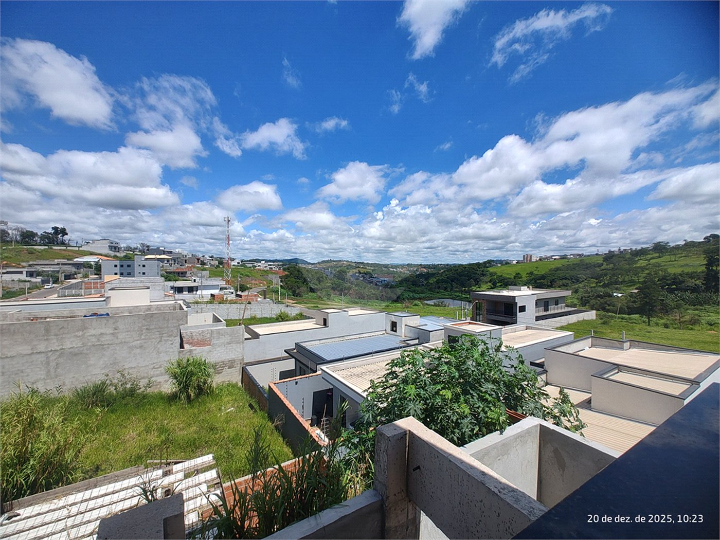 Casa à venda com 2 quartos no condomínio Residencial Sonhar Bella, Atibaia - SP