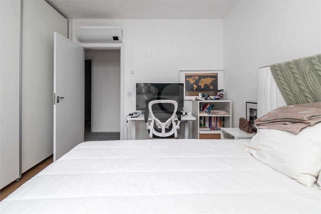 Apartamento à venda com 2 quartos, sendo 1 suíte,  em Pinheiros, São Paulo, SP