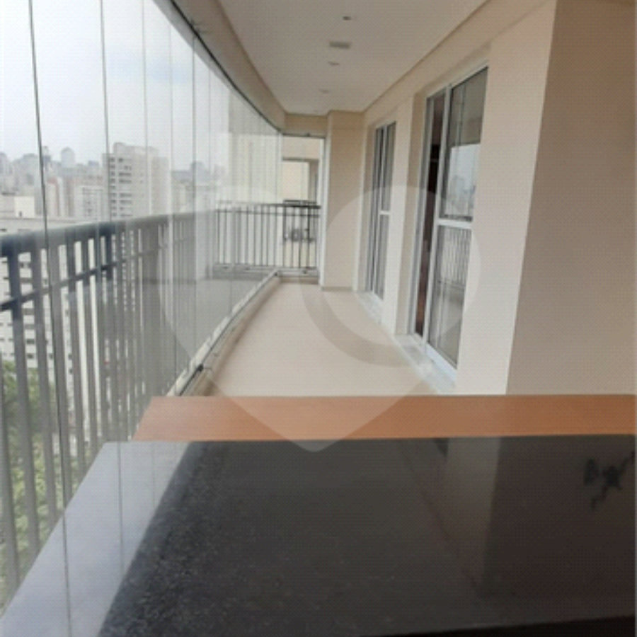 Apartamento Alto Padrão de 176m² na Aclimação — São Paulo/SP