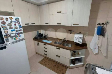 Cobertura à venda com 4 quartos, sendo 1 suíte,  em Tijuca, Rio de Janeiro, RJ