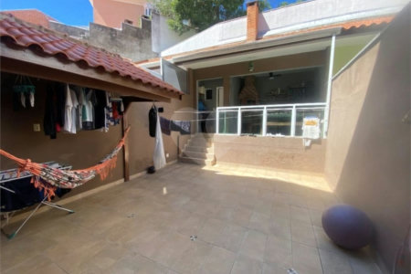 Casa à venda com 4 quartos, sendo 1 suíte, em Vila São Silvestre, São Paulo, SP
