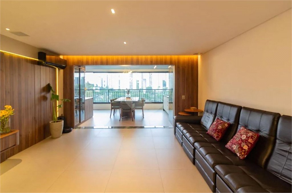 Apartamento à venda com 3 suítes em Campo Grande, São Paulo, SP