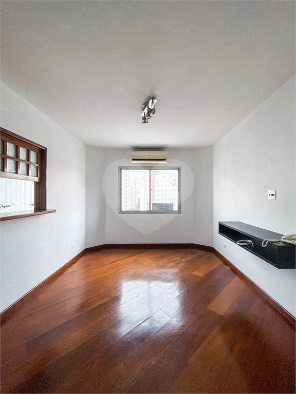 Apartamento à venda com 2 suítes em Indianópolis, São Paulo, SP