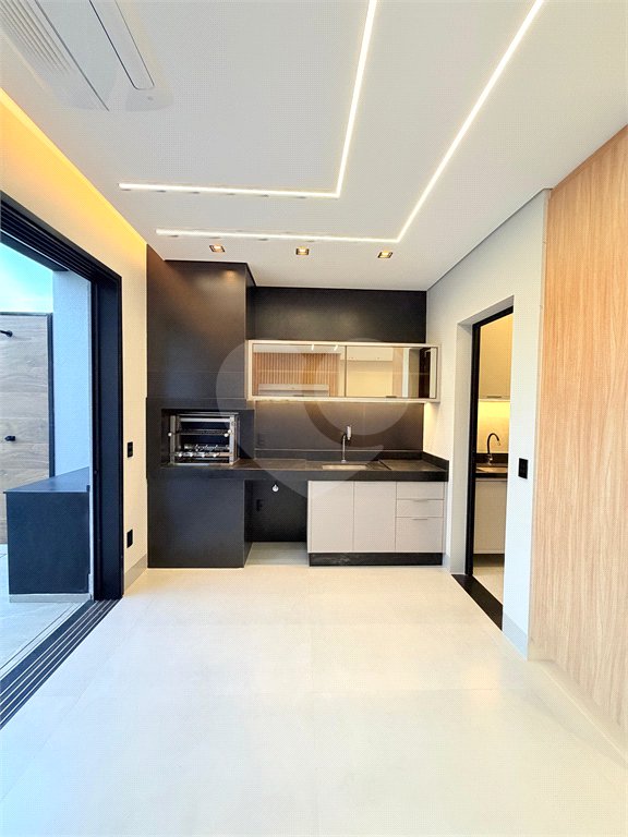 Casa à venda com 3 suítes no condomínio Jardim Residencial Dona Maria Candida, Indaiatuba - SP