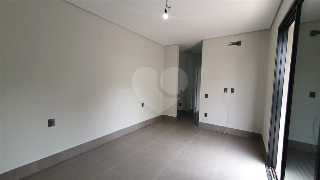 Casa à venda com 4 suítes no condomínio Residencial San Vitale, Bragança Paulista - SP