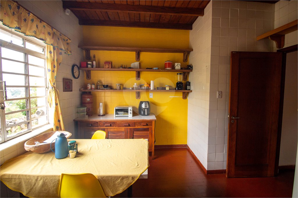 Chácara à venda com 3 quartos, sendo 1 suíte, em Capuava, São Roque, SP