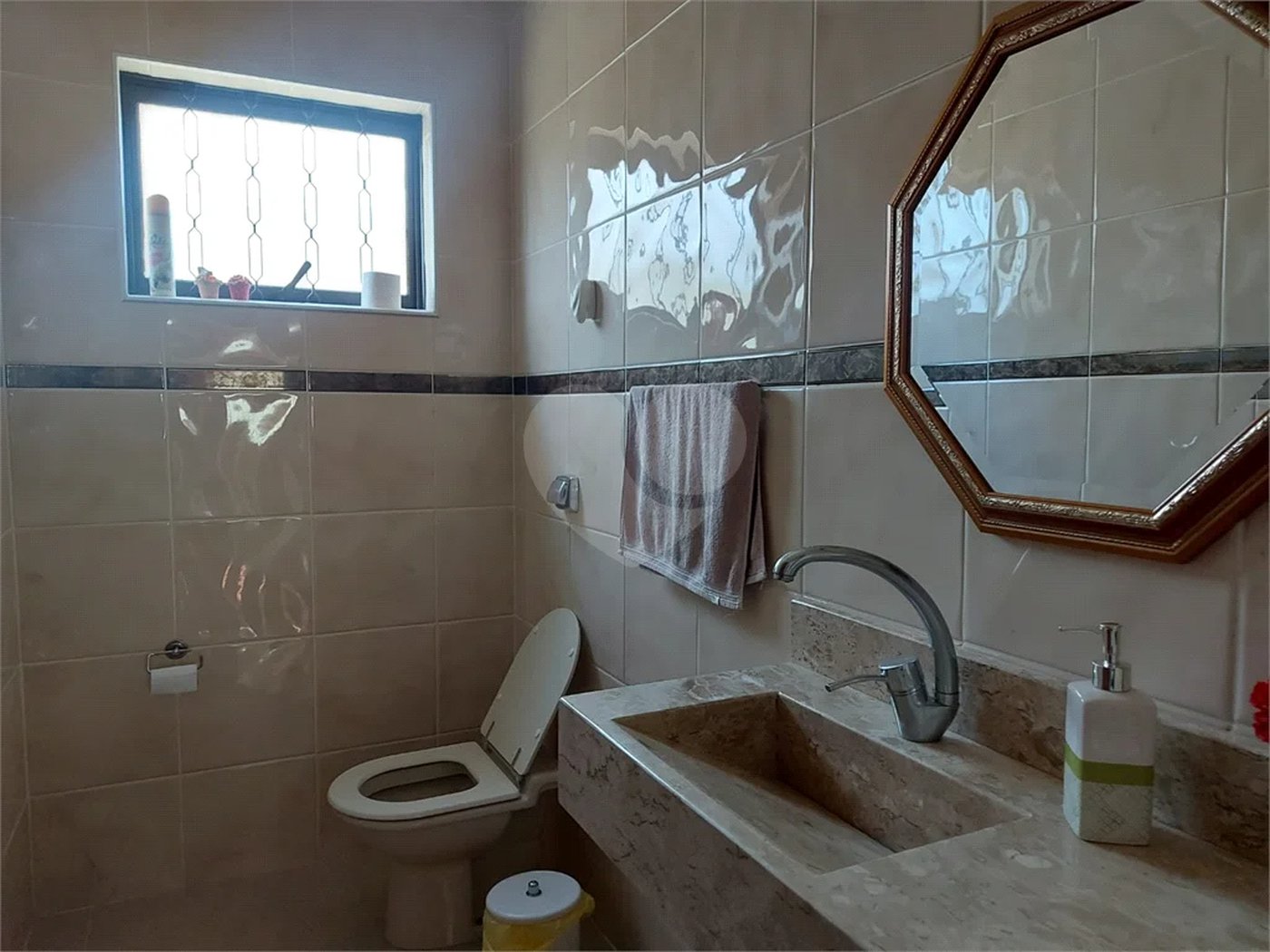 Casa à venda com 4 quartos, sendo 3 suítes, no Centro, Vinhedo, SP