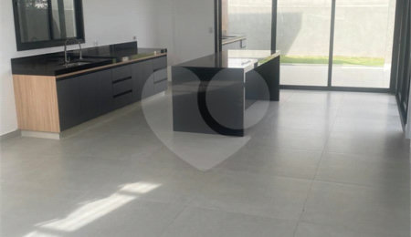 Terreno à venda com 3 suítes no condomínio Terras de Atibaia 1, Atibaia - SP