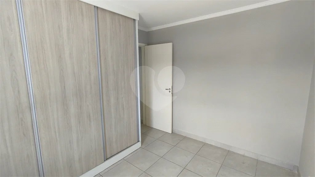 Apartamento à venda no Edifício Amarante no Bairro Jaraguá em Piracicaba - SP.
