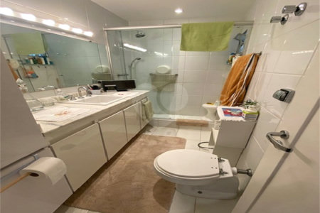 Apartamento à venda com 3 quartos, sendo 1 suíte, em Itaim Bibi, São Paulo, SP