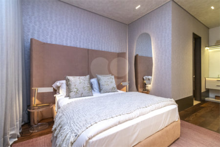 Apartamento à venda com 4 suítes em Jardim Guedala, São Paulo, SP