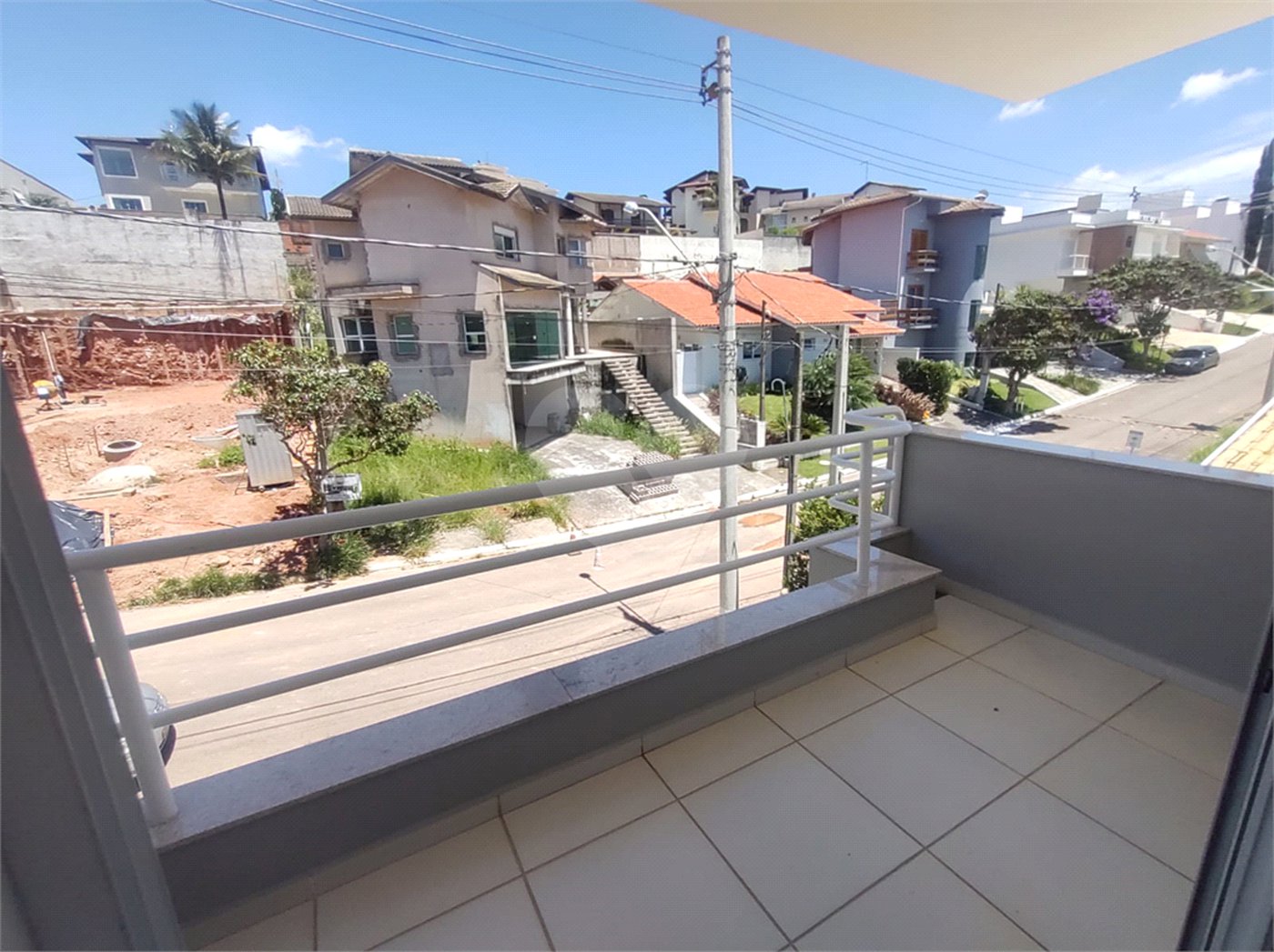 Casa à venda com 3 suítes no condomínio Villaggio Capriccio, Louveira - SP
