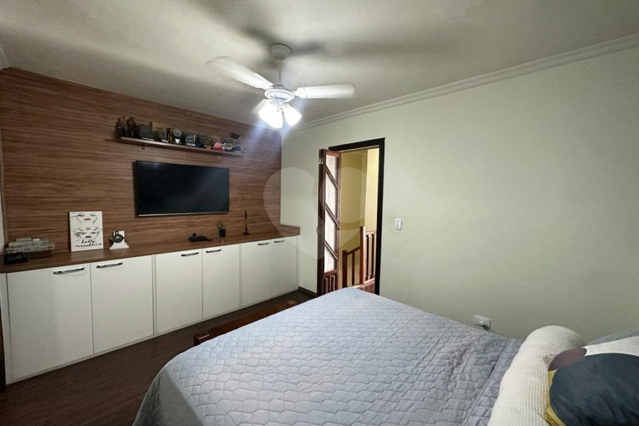 Sobrado à venda com 2 quartos em Vila Constança, São Paulo, SP