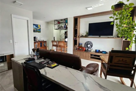 Apartamento à venda com 3 quartos, sendo 2 suítes, em Vila Anastácio, São Paulo, SP