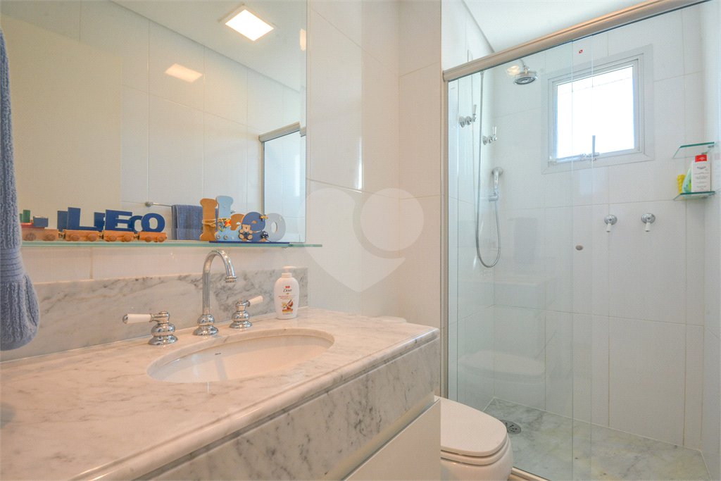 Cobertura à venda com 4 quartos, sendo 2 suítes, em Aclimação, São Paulo, SP
