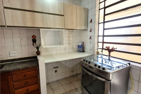 Sobrado à venda com 3 quartos, sendo 1 suíte,  em Jardim Ester Yolanda, São Paulo, SP
