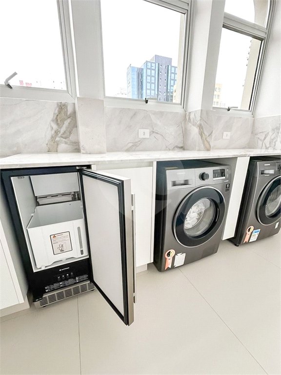 Apartamento à venda com 4 suítes em Vila Cordeiro, São Paulo, SP