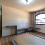 Casa à venda com 4 quartos, sendo 1 suíte, em Campo Belo, São Paulo, SP