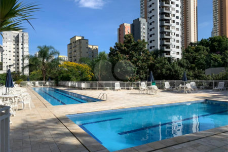 Apartamento à venda com 2 quartos, sendo 1 suíte, em Vila Andrade, São Paulo, SP