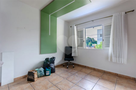 Sobrado à venda ou para alugar com 4 quartos, sendo 1 suíte, em Vila Anglo Brasileira, São Paulo, SP