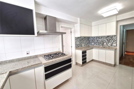 Apartamento à venda ou para alugar com 4 suítes em Alto da Boa Vista, São Paulo, SP