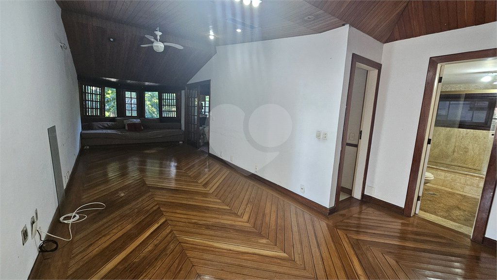 Casa em condomínio à venda com 5 quartos, sendo 3 suítes, em Barra da Tijuca, Rio de Janeiro, RJ