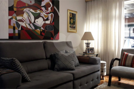 Sobrado à venda com 5 quartos, sendo 1 suíte, em Jardim Caravelas, São Paulo, SP