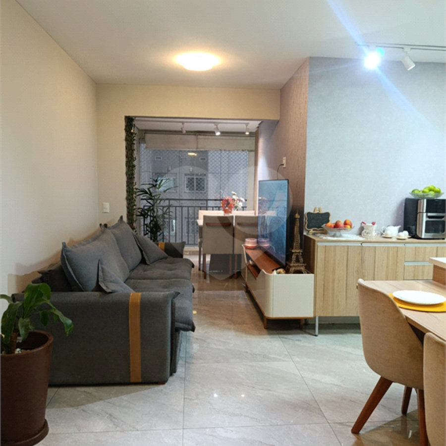 Apartamento à venda com 3 quartos, sendo 1 suíte, em Jardim Flor da Montanha, Guarulhos, SP