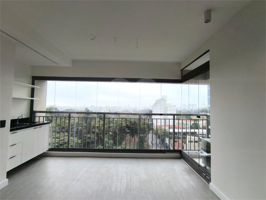Apartamento para alugar com 2 suítes em Pinheiros, São Paulo, SP