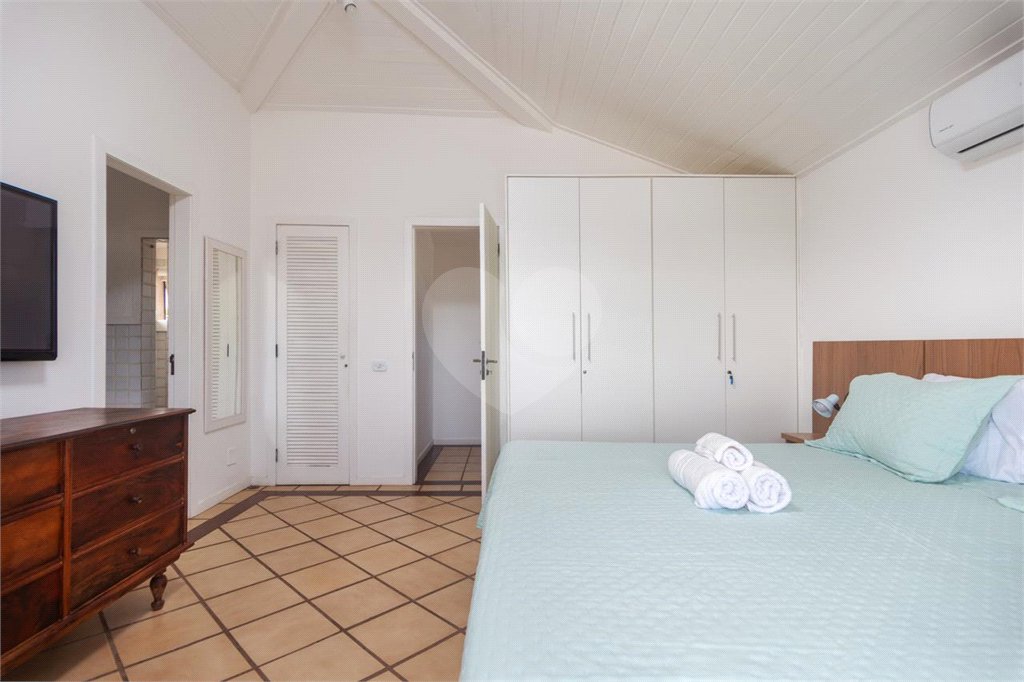 Casa à venda com 5 quartos, sendo 3 suítes, em Geribá, Armação dos Búzios, RJ