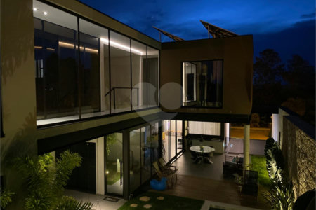 Casa à venda com 4 suítes no condomínio Villas do Golfe, Itu - SP
