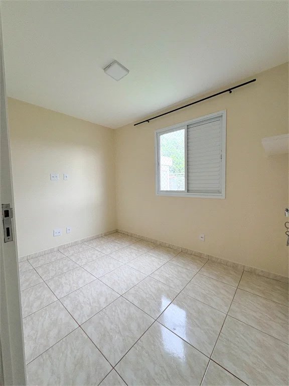 Apartamento à venda com 2 quartos em Taboleiro Verde, Cotia, SP