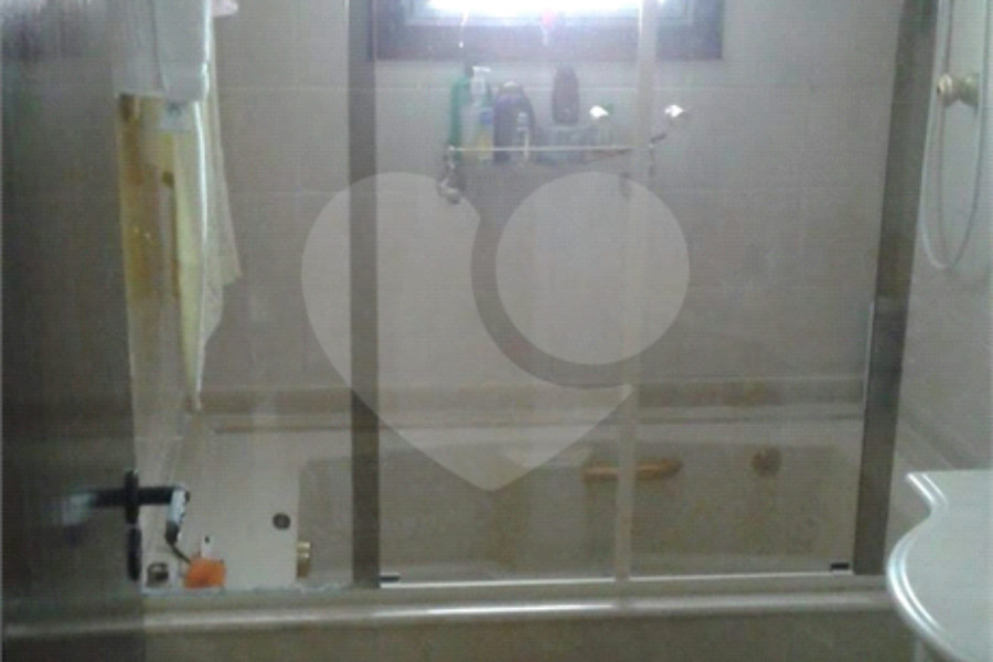 Sobrado à venda com 3 quartos, sendo 2 suítes, em Horto, São Paulo, SP
