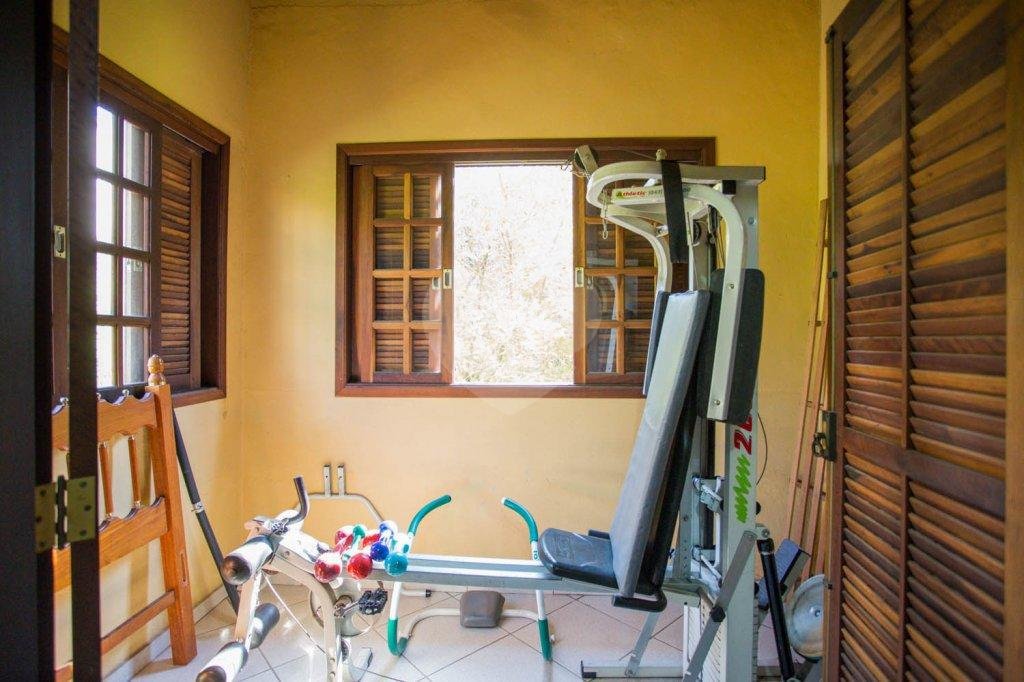 Casa à venda com 4 suítes em Cidade São Francisco, São Paulo, SP