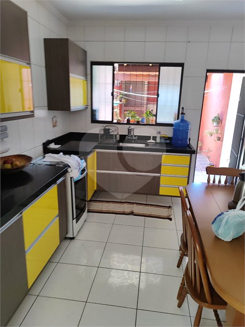 Casa à venda com 3 quartos, sendo 1 suíte, em Cidade Patriarca, São Paulo, SP