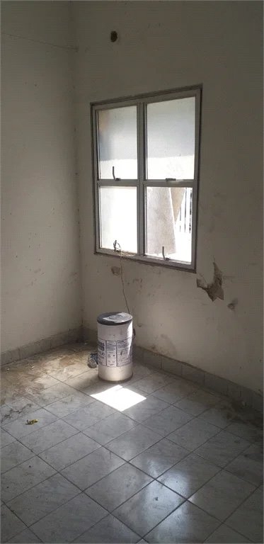 Sobrado à venda ou para alugar com 4 quartos em Água Branca, São Paulo, SP