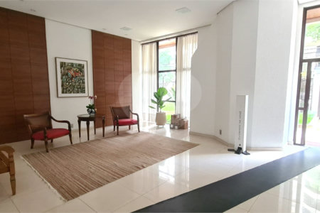Apartamento à venda com 3 quartos, sendo 1 suíte,  em Indianópolis, São Paulo, SP