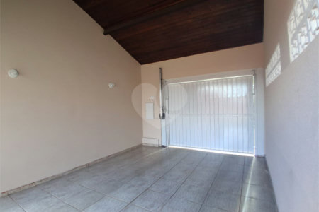 Sobrado à venda ou para alugar com 3 quartos, sendo 2 suítes,  em Parque Atenas do Sul, Itapetininga, SP