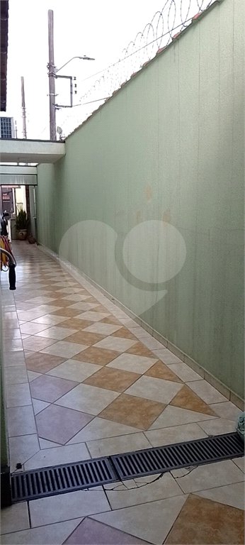 Sobrado à venda com 3 quartos, sendo 1 suíte, em Jardim Regina, São Paulo, SP