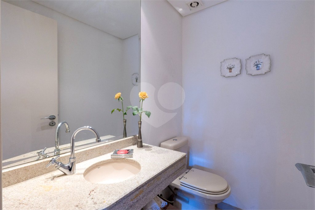 Apartamento à venda com 3 suítes em Vila Suzana, São Paulo, SP