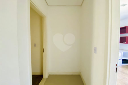 Apartamento à venda com 3 quartos, sendo 1 suíte, em Baeta Neves, São Bernardo do Campo, SP