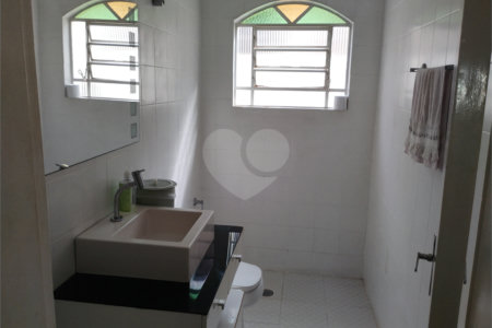 Sobrado à venda com 3 quartos, sendo 1 suíte,  em Vila Nivi, São Paulo, SP
