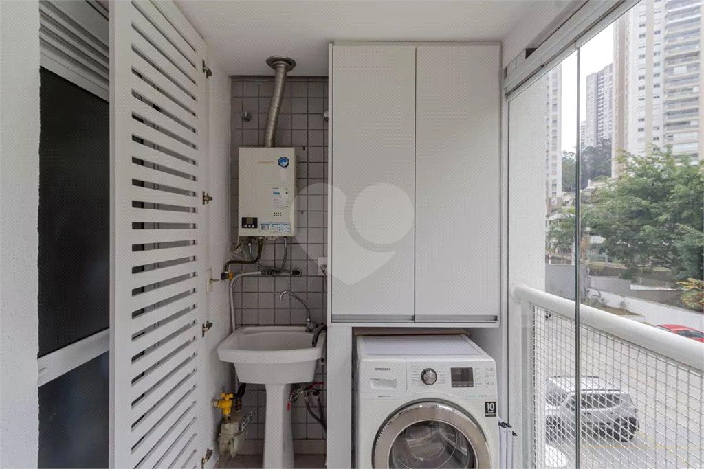 Apartamento à venda com 2 quartos, sendo 1 suíte, em Vila Andrade, São Paulo, SP