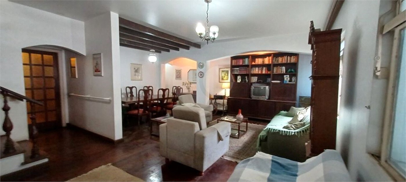 Sobrado à venda com 3 quartos, sendo 1 suíte, em Jardim Novo Mundo, São Paulo, SP