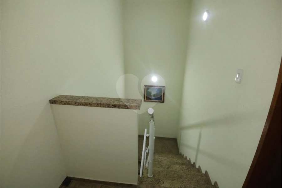 Casa à venda com 3 suítes no condomínio Morada das Hortênsias, São Paulo - SP