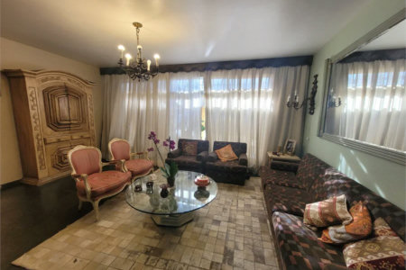 Sobrado à venda com 3 quartos, sendo 1 suíte, em Vila Hamburguesa, São Paulo, SP
