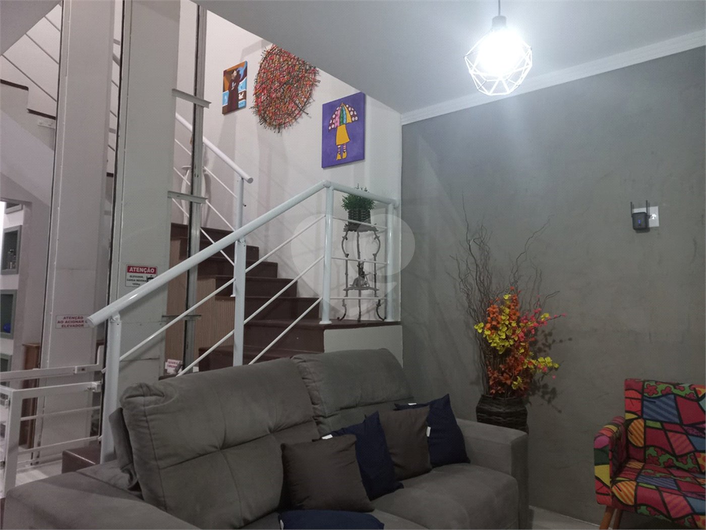 Sobrado à venda com 3 quartos, sendo 1 suíte,  em Villa Di Cesar, Mogi das Cruzes, SP