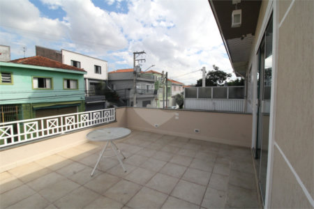 Sobrado à venda com 2 quartos, sendo 1 suíte, em Vila Dom Pedro II, São Paulo, SP
